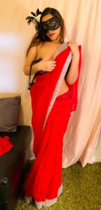 Desi Gf in saree .. Full album below 487270