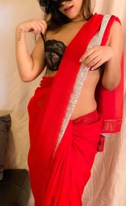 Desi Gf in saree .. Full album below 487272