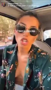 Italian girl show her tits in an Instagram story