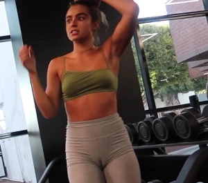 Sommer Ray's cameltoe