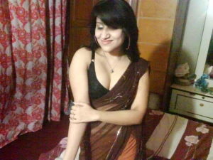 Sexy Indian Aunty Nudes