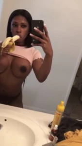 Parislee is a sexy big titted Instagram model  630732