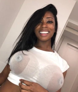 Parislee is a sexy big titted Instagram model  630742