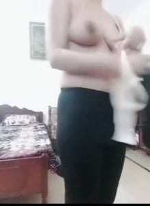 Sexy bhabhi changing clothes