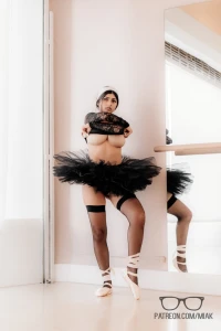 Mia Khalifa dancing Ballet 701385