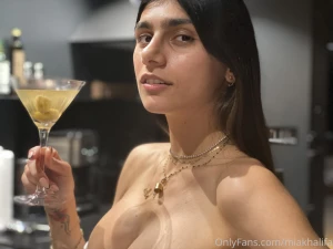 Mia Khalifa Full Paid Album 766752