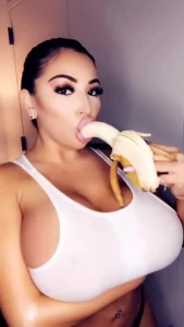 Big Bimbo milf leaks