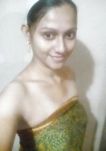 Cute Tamil Aunty 891420