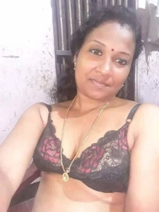 Tamil MILF Aunty 895659