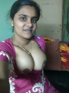 Tamil Beauty 01 896299