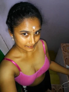 Tamil Beauty - Pink bra