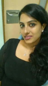 Mallu Beauty 01 1018154