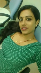 Mallu Beauty 01 1018171