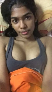 Dusky Lankan Tamil Beauty 1138595