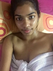 Dusky Lankan Tamil Beauty 1138598