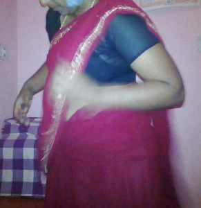 Horny Tamil MILF 02 1304155