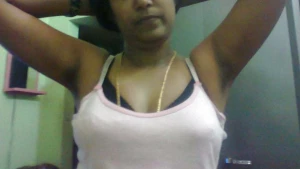 Horny Tamil MILF 02 1304156