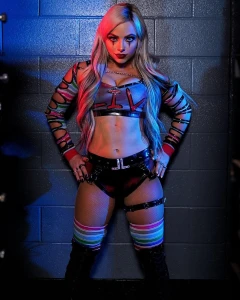 WWE Star Liv Morgan Halloween Gear 1411448