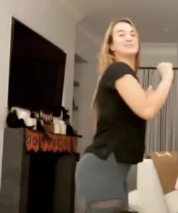 Sabrina shaking it 1412636