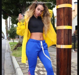 Sommer Ray 1498444