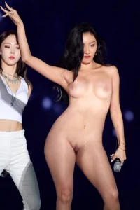 MAMAMOO&#039;S Hwasa 1536730