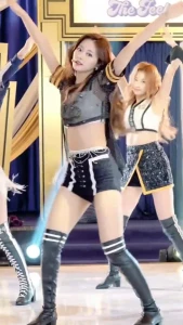 Let's Have A THIGHwanese Lesson With TWICE's Tzuyu