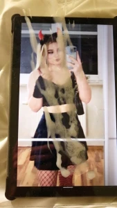 Huge cumtribute for hottie