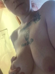 pics of LustyLexy_ AKA LexBubble420 tits 1677609