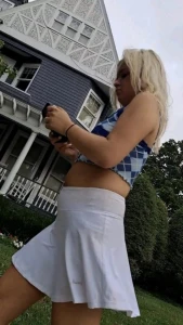 Sexy blonde (creep shot) 1826881