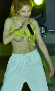 HyunA Is About To Drain Our Balls Hard With Her Totally Memorable Underboob Slip