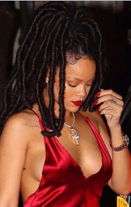 Rihanna nipples and tits 1965872