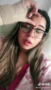 TIKTOK SPH - Subtitled Spanish Big Forehead 02 2010096