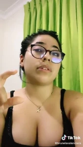 TIKTOK SPH - Subtitled Spanish Big Forehead 02 2010123