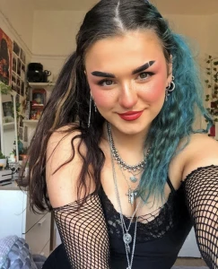 Chavvy teen wants cum tribute  2030841