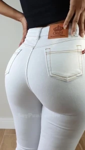 Big Fat Ass In Tight Skinny Jeans