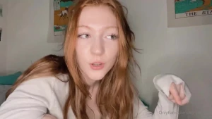 This girl makes the best videos so fucking hot!