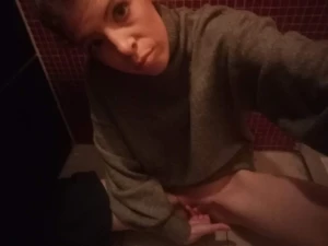 Public toilet dirty floor finger fuck 2510067