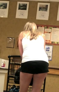 Supermarket Milf Candid Shots 2581524