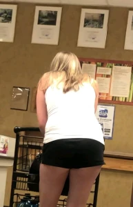 Supermarket Milf Candid Shots 2581531