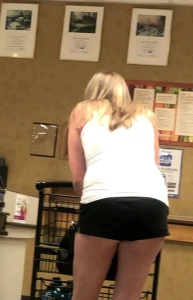 Supermarket Milf Candid Shots 2581547