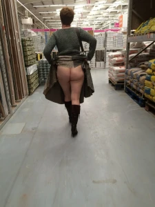 Flashing Big Ass in Store 2654038