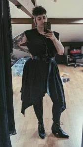 Huge tit goth babe 2753817