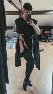 Huge tit goth babe 2753821