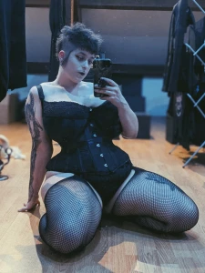 Huge tit goth babe 2753827