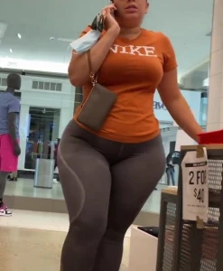 Latina Bubble At The Mall 2805386