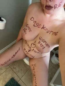 Bodywriting and toilet licking 2824334