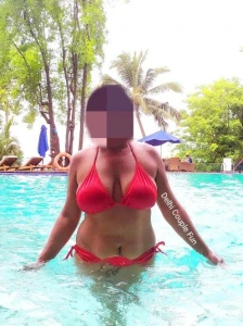 Delhi couple having fun 2874999