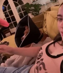 Busty Billie Eilish - Bounces Her Huge Boobs 2899509