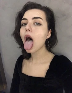 Tongue Album 2902765