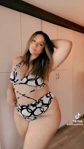 Tiktok curvy 2910485